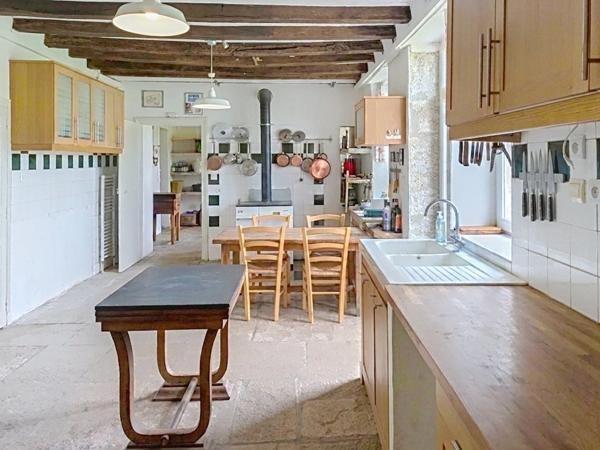 Maison à vendre 8 pièces SAULIEU (21)