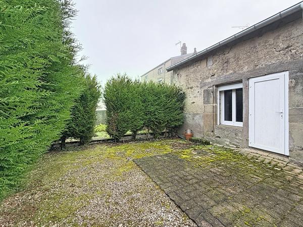 Maison 110 m², 3 chambres avec garage et terrain - Bourbonne-les-Bains