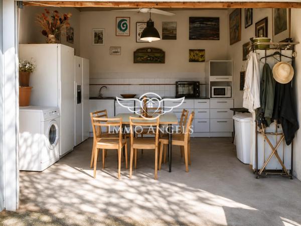 Ensemble immobilier de caractère avec piscine couverte et fort potentiel d'accueil touristique