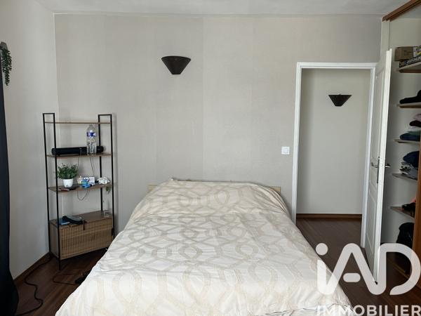 Maison à vendre 7 pièces 206 m² Saint-Romain-de-Benet