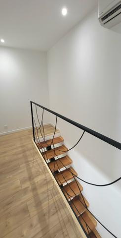 UCHAUD - Centre ville - Maison T3 entièrement rénovée 75 m2