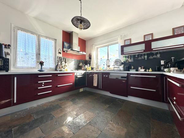 Maison 7 pièces - 220 m²