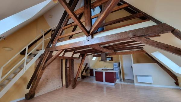 Immeuble à NOYEN-SUR-SARTHE, 72430 - 214m²