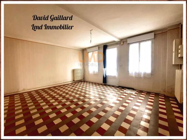 Mison DE Bourg T4-Terrasse-Proche CommoditÉS