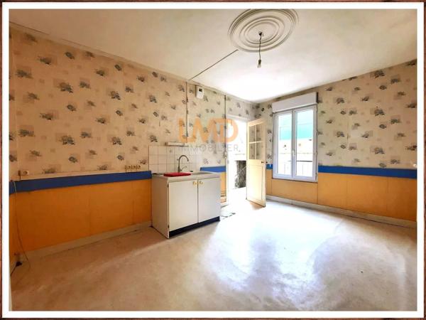 Mison DE Bourg T4-Terrasse-Proche CommoditÉS