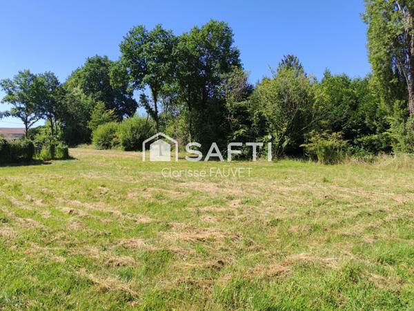 Beau terrain de 1960 m² constructible
