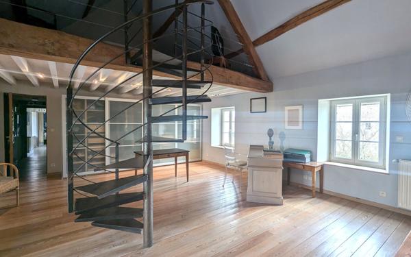 Maison à vendre    6 pièces • 243 m2 Magny-la-Campagne