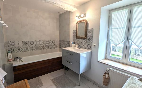 Maison à vendre    6 pièces • 243 m2 Magny-la-Campagne