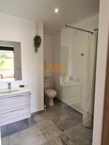 RDC avec jardin- Calme - Entièrement Meublé - 2 Places de Parking