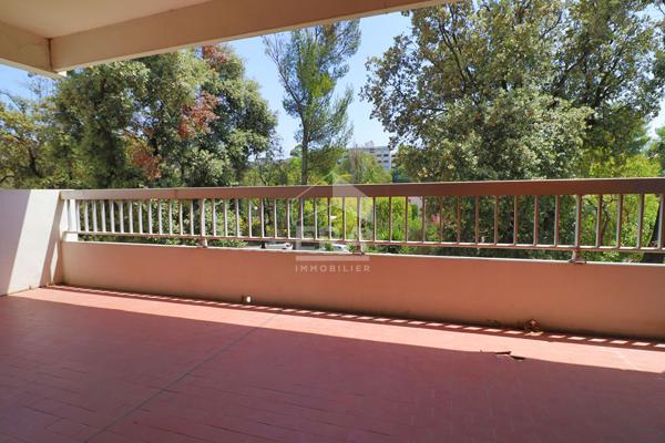 T4 FAMILIAL - 100 M² - TERRASSE - GARAGE - RÉSIDENCE ARBORÉE - GRAND SÉJOUR - EXPOSITION SUD - CALME - SAINTE-MARGUERITE