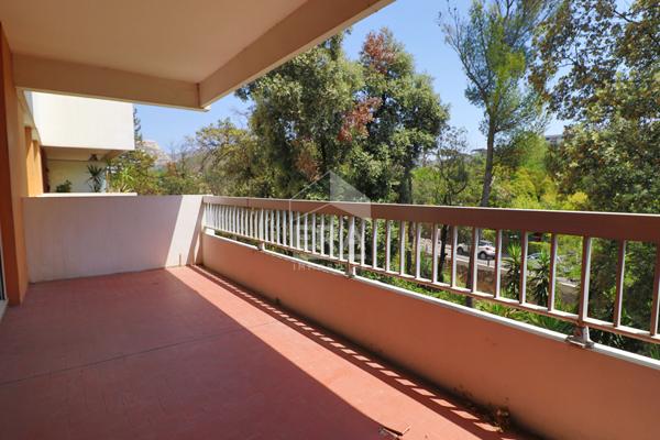 T4 FAMILIAL - 100 M² - TERRASSE - GARAGE - RÉSIDENCE ARBORÉE - GRAND SÉJOUR - EXPOSITION SUD - CALME - SAINTE-MARGUERITE