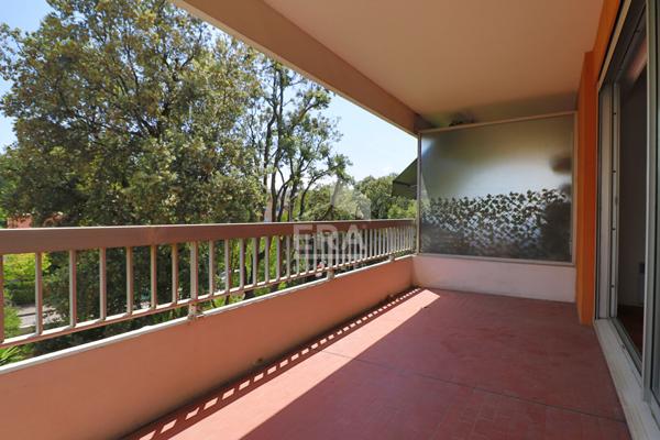 T4 FAMILIAL - 100 M² - TERRASSE - GARAGE - RÉSIDENCE ARBORÉE - GRAND SÉJOUR - EXPOSITION SUD - CALME - SAINTE-MARGUERITE
