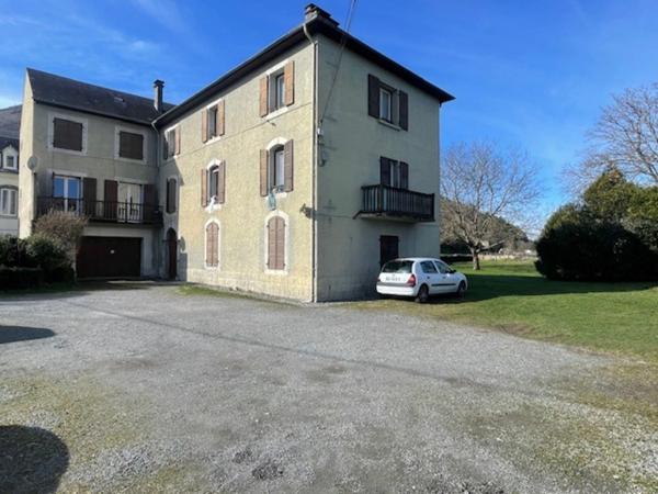 Immeuble à vendre LOURDES (65)