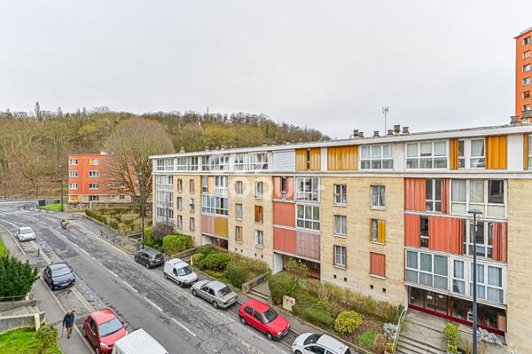 Appartement Romainville 3 pièce(s) 69 m2