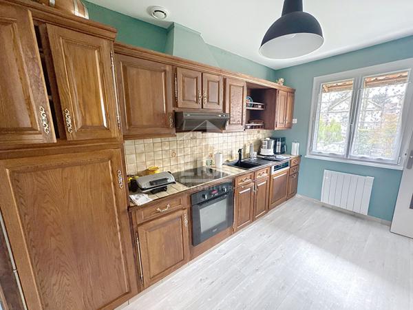 EXCLUSIVITÉ Maison plain-pied avec sous-sol total Chaumontel