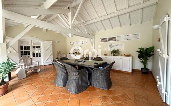 Maison à vendre    5 pièces •  Le François