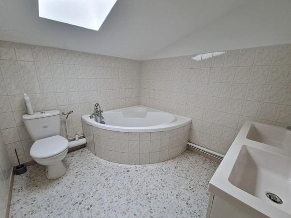 Maison Le Puy Notre Dame 5 pièce(s) 132 m2