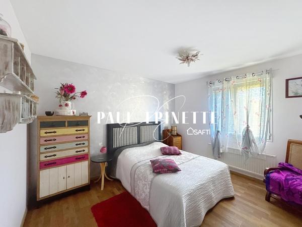 Maison 5 pièces avec sous-sol et double garage