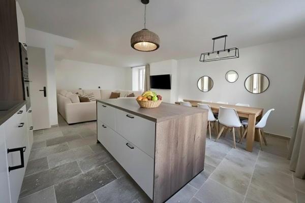 Maison avec revenus locatifs !