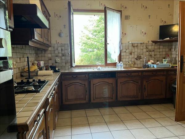 Maison à vendre |  Huriel |  7 pièces | 180 m²