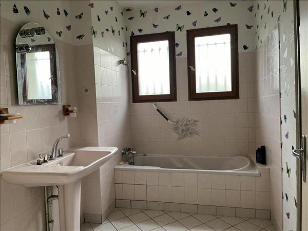 Maison à vendre |  Huriel |  7 pièces | 180 m²