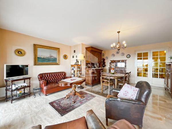 APPARTEMENT 3 PIECES CANNES CENTRE AVEC VUE MER