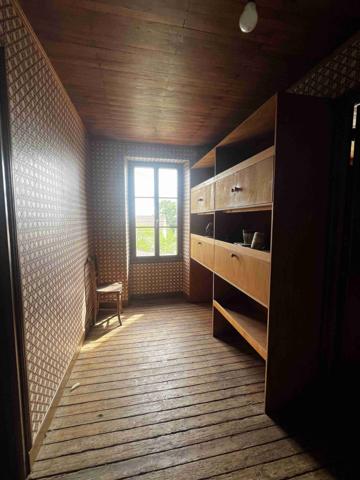 MAISON AVEC 2 HA DE TERRES