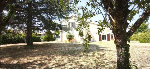 SAINT YRIEIX - MAISON T6 DE 156,13 m² AVEC GARAGE ET TERRAIN CLOS