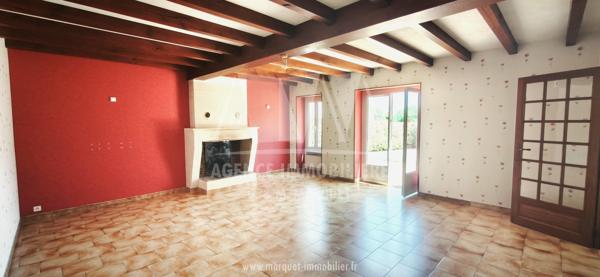 SAINT YRIEIX - MAISON T6 DE 156,13 m² AVEC GARAGE ET TERRAIN CLOS
