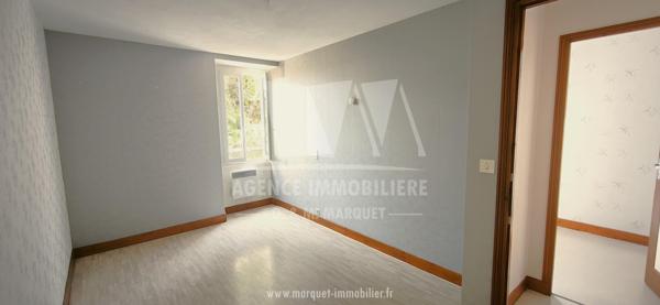 SAINT YRIEIX - MAISON T6 DE 156,13 m² AVEC GARAGE ET TERRAIN CLOS