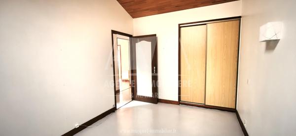 SAINT YRIEIX - MAISON T6 DE 156,13 m² AVEC GARAGE ET TERRAIN CLOS