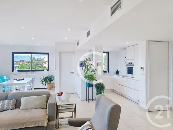 Appartement F4 à vendre  4 pièces - 103,13 m2 LATOUR BAS ELNE - 66