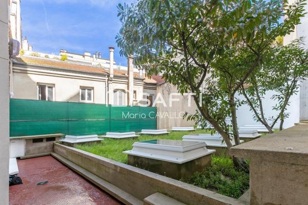 APPARTEMENT FAMILIAL TRAVERSANT AU CALME AVEC EXTÉRIEUR