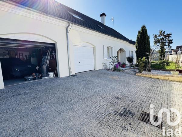 Maison 5 pièces de 147 m² à Ormes (45140)