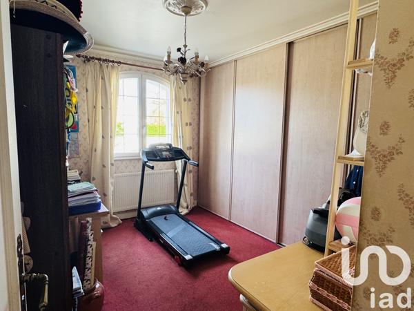 Maison 5 pièces de 147 m² à Ormes (45140)