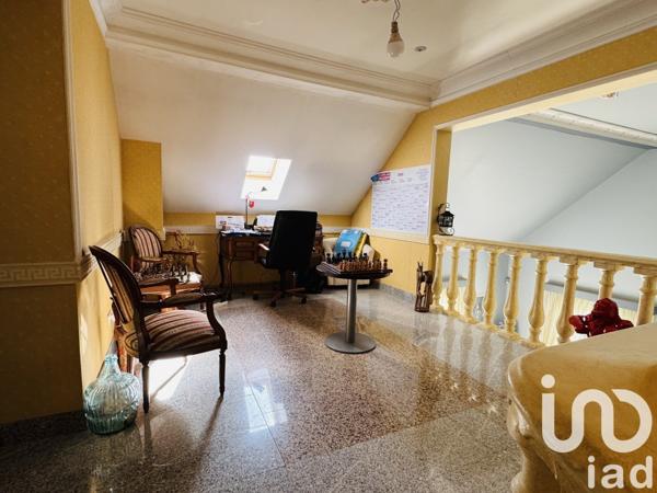 Maison 5 pièces de 147 m² à Ormes (45140)