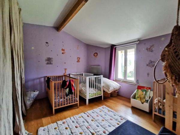 Belle girondine en pierre rénovée sur terrain de 1800m²