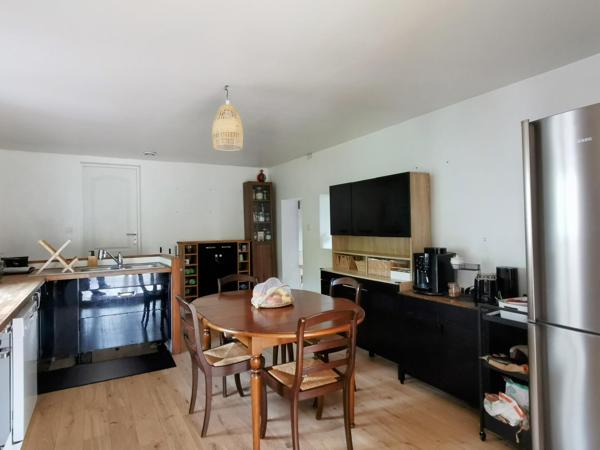 Belle girondine en pierre rénovée sur terrain de 1800m²