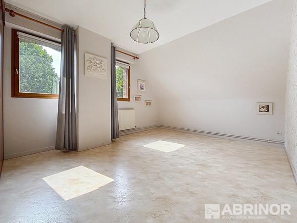 Maison individuelle en briques bâtie sur 697 m² ANNOEULLIN
