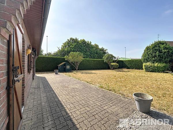 Maison individuelle en briques bâtie sur 697 m² ANNOEULLIN