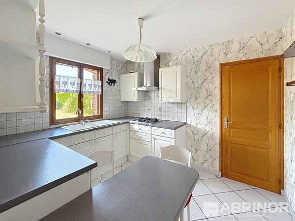 Maison individuelle en briques bâtie sur 697 m² ANNOEULLIN