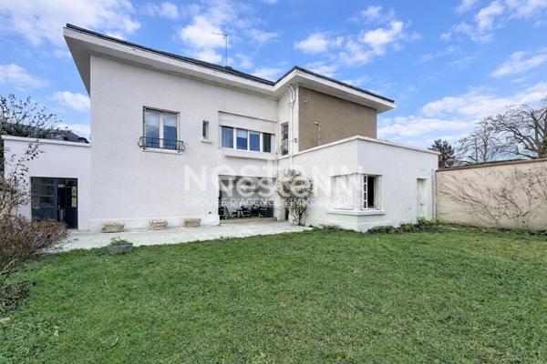 Maison familiale centre-ville de Dreux , 8 pièces 198 m2, garage, jardin