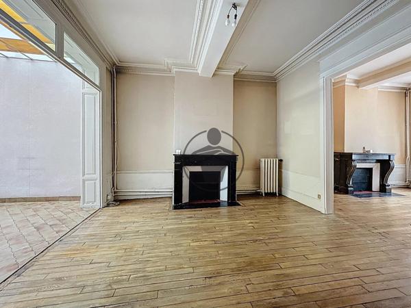 Vente Maison de ville 8 pièces 220 m2 à Saint-Quentin