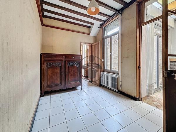 Vente Maison de ville 8 pièces 220 m2 à Saint-Quentin