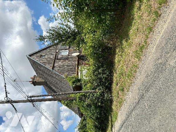 Maison surélevée à rénover