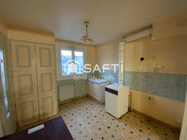 Maison à rénover 67m2, 2 chambres, jardin, garage