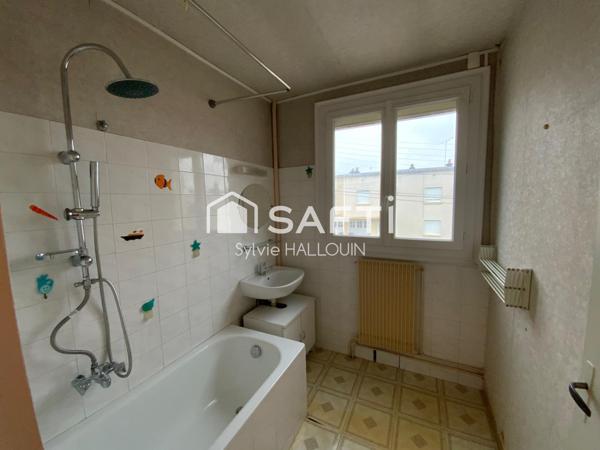 Maison à rénover 67m2, 2 chambres, jardin, garage