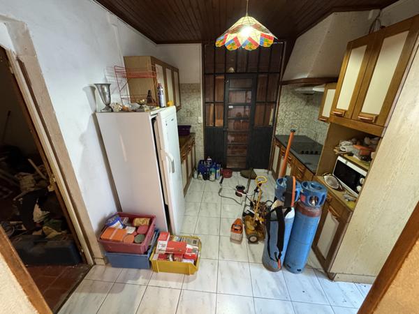 Aubagne (13400) AUBAGNE MAISON A RENOVER 52m2