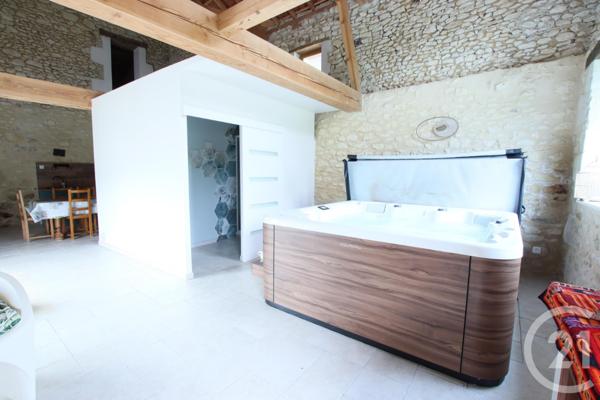 Maison à vendre  11 pièces - 295,22 m2 PERIGUEUX - 24