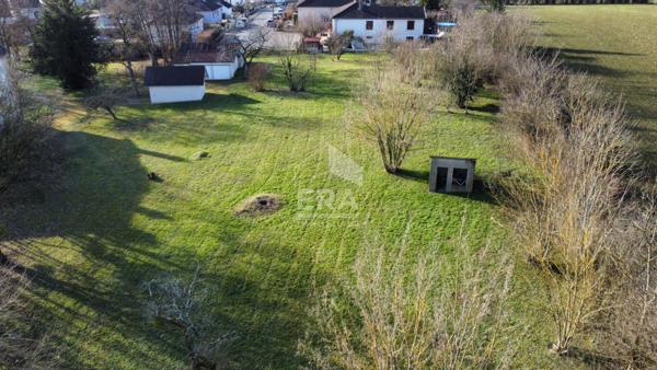 Terrain Damparis 1046 m2 constructibles dans un cadre privilegié